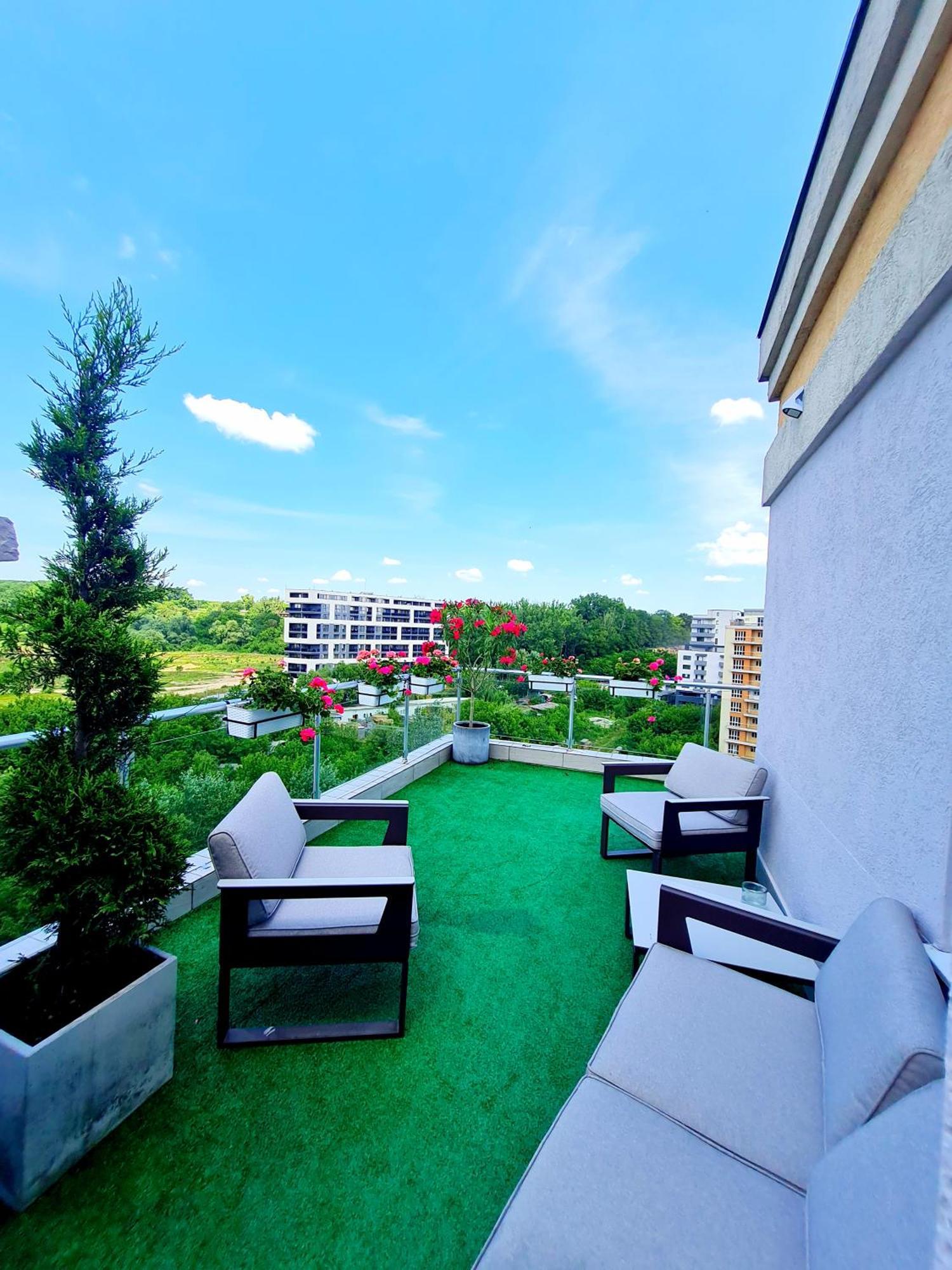 Apartamento Penthouse View Aeroport Iasi 2 Exterior foto